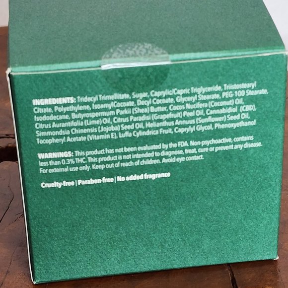 Green Lily Hemp CBD-Infused Weekly Scrub - Picture 4 of 5